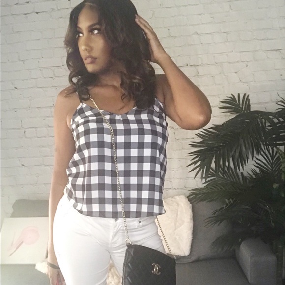 Meet your Posher, Leah - Picture 2 of 3